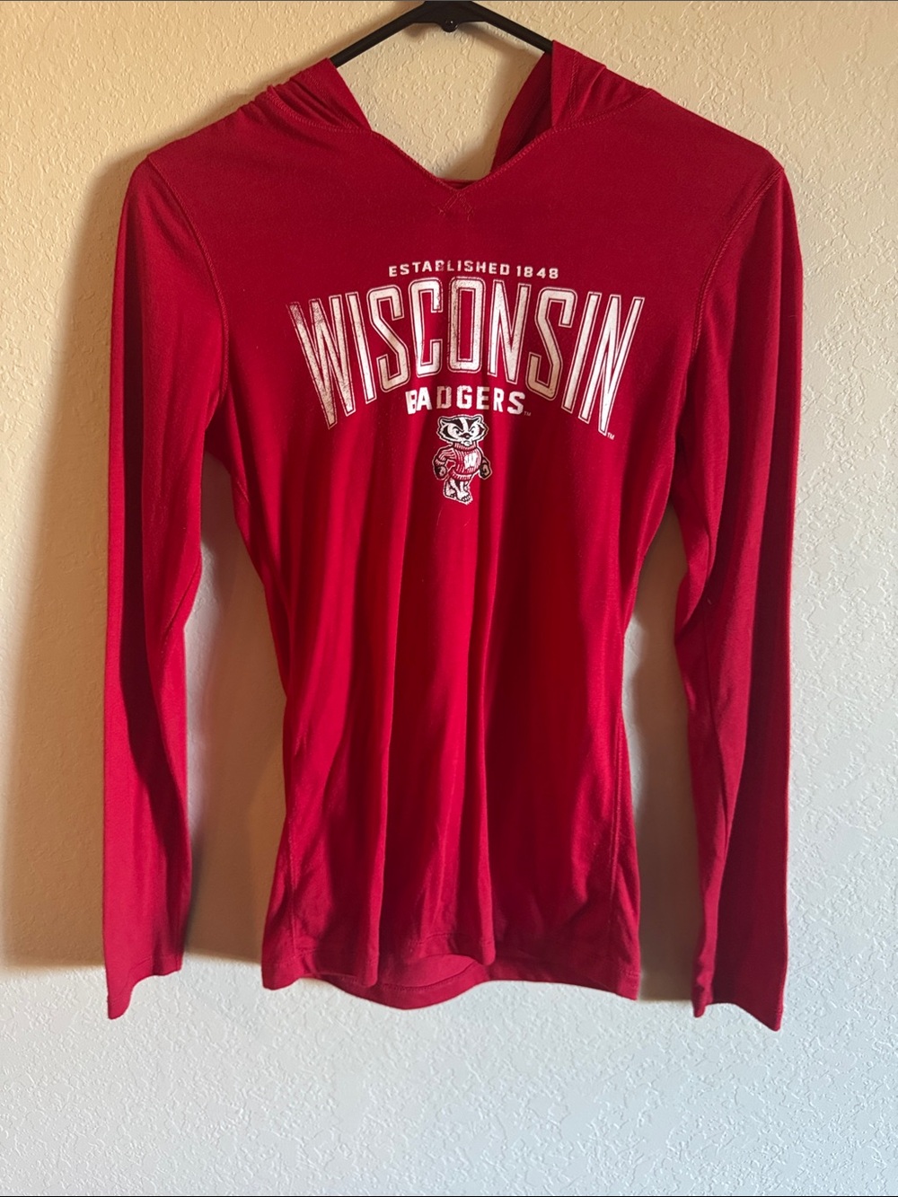 Wisconsin Badgers Red Women's Long-Sleeve Hoodie Top